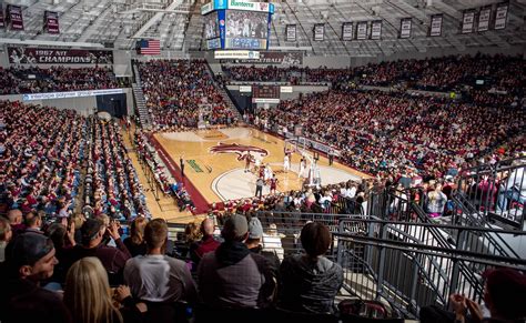 SIU Arena in Carbondale, Illinois. My Alma Mater! : r/stadiumporn