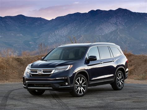 2019 Honda Pilot Vs 2019 Acura Mdx Comparison Kelley Blue Book