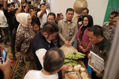 Desa Terima Penghargaan Anugrah Pesona Desa Wisata Desa Kelumpang