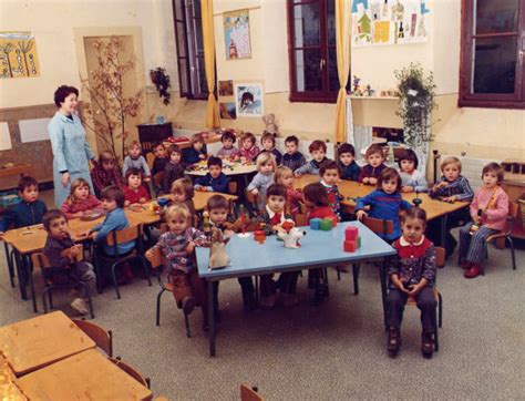 Photo De Classe 1ere Année Maternelle De 1973 Ecole Village Ecole