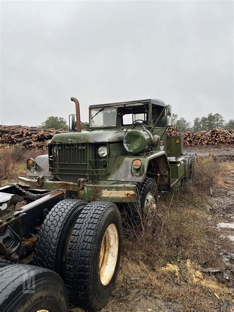 Military Trucks And Parts Inc Camions En Vente 1 Annonces Marketbook