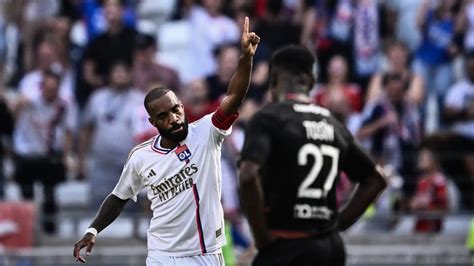 Svolta Di Mercato Offerta A Sorpresa Per Lacazette Foto