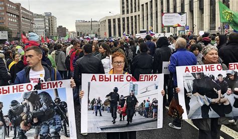 Massenprotest In Moskau Ausland Badische Zeitung