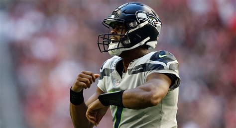 Seahawks, Geno Smith agree to 3-year extension after career-changing ...