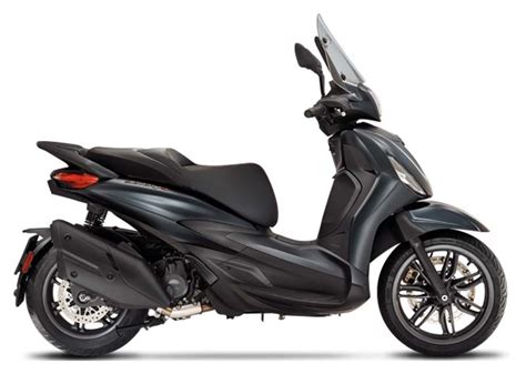 Compare Models 2023 Piaggio Beverly 400 S Euro 5 Vs 2023 Piaggio