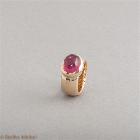 Ring Aus Karat Gold Mit Rubellit Cabochon Edelstein Goldschmiede