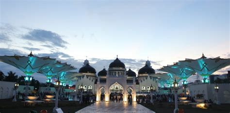 Masjid Raya Baiturrahman Wisata Bersejarah Aceh Acehtourism Travel