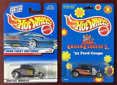 2 HOT WHEELS 1998 CHUCK E CHEESE S 32 FORD COUPÉ First Edition