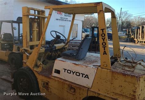 Toyota Forklift In Lexington Mo Item Ds For Sale Purple Wave