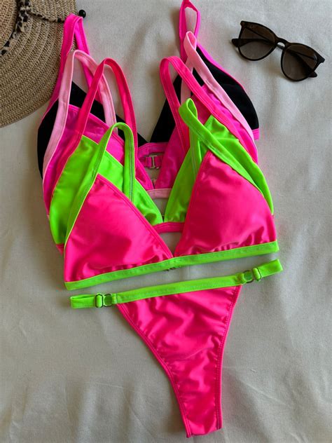 Conjunto Bikini Con Vivos Tasa Desmontable Y Cola Less Regulable