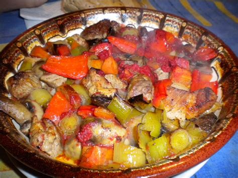 Recepti: Сач с месце, праз, гъби