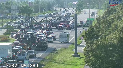 Roadway Clear After 9 Vehicle Crash On Colonial Blvd Off I 75 In Fort