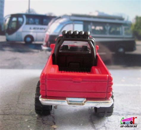 TOYOTA PICKUP TRUCK 1987 HOT WHEELS 1 64 Car Collector Net