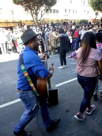 Sissiwit W Lance Carey With Guitar Master Jamming Busking 053