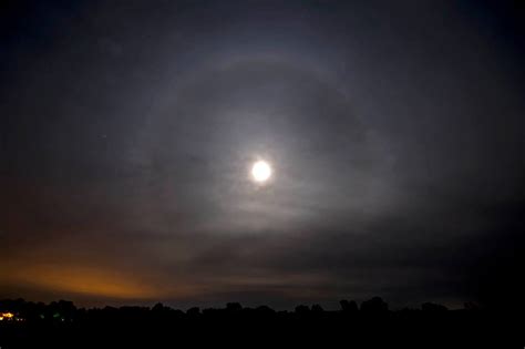 Halo around the moon | Today's Image | EarthSky