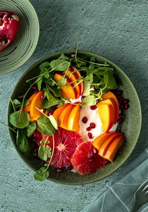 Persimmon Salad With Yogurt Dressing