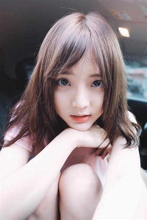 Hot girl Thái Lan bức xúc khi bị fan Việt liên tục spam trên Facebook