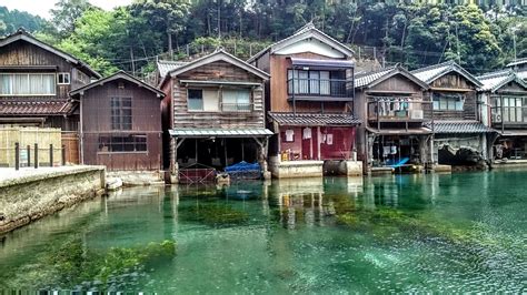 伊根町伊根浦伝統的建造物群保存地区