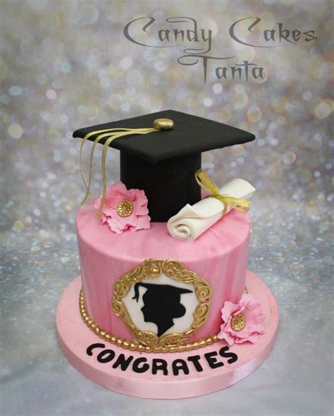 Beautifully Simple Graduation Cakes That Will Make Your Celebration