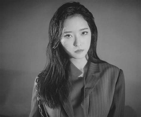 Loona Scans On Twitter Album Version A B Olivia Hye