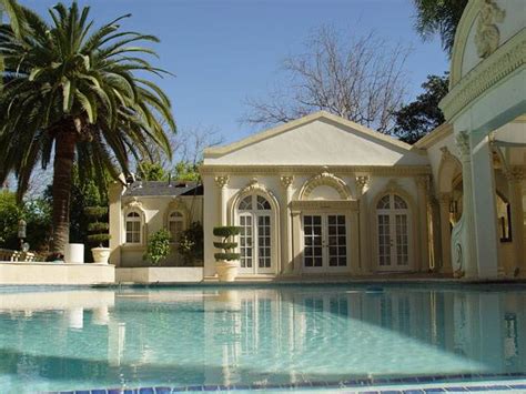 Shahrukh Khan House Hollywood And Bollywood Celebrity