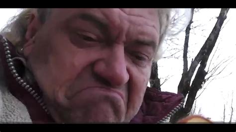 ПроРок Санбой медитирует у подъезда - YouTube