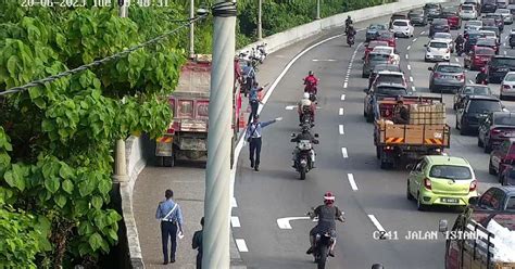 Lapan Kenderaan Disaman Dbkl Kerana Langgar Larangan Waktu Terhad