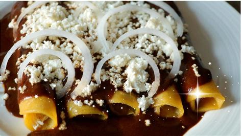 Enchiladas De Mole Como Hacer Enmoladas Youtube