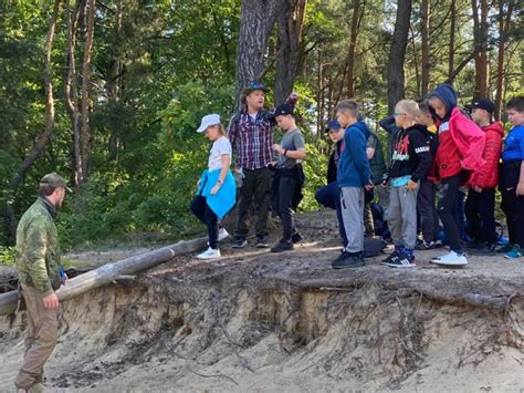 Klasy Trzecie Sp Dzi Y Dzie Z Survivalem Podczas Wycieczki Do