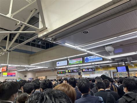 【運転見合わせ】中央線快速 三鷹駅で信号故障！「振替乗車貰う列、アイドルの握手会か？ってくらい長い」 まとめまとめ最新ニュース