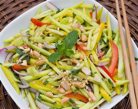 fabulous fridays: Thai Green Mango Salad