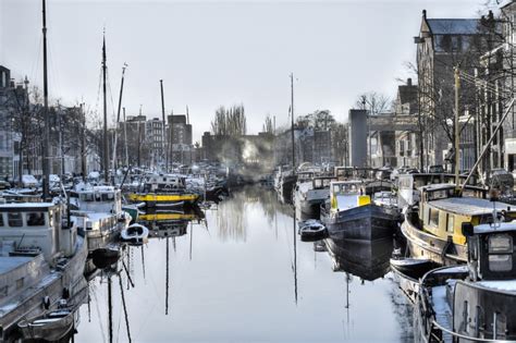 'Groningen canal' on skitterphoto