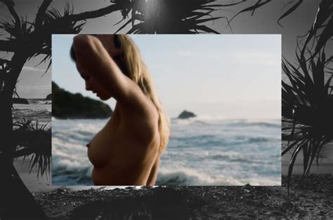 Totally Nude Natalie Jayne Roser Spotlighting Her Bare Ass And Tits On