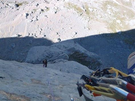 GUIAS DE MONTAÑA EN PICOS DE EUROPA ESCALADAS AL PICU URRIELLU O