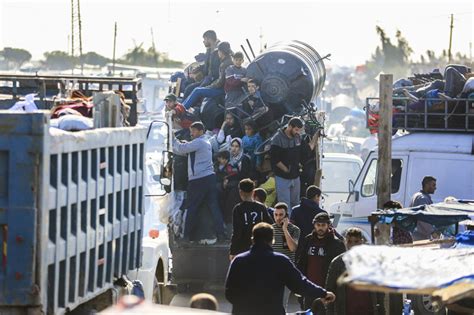 Israel Completa El Cerco A Jan Yunis En Una Ofensiva En El Sur De La