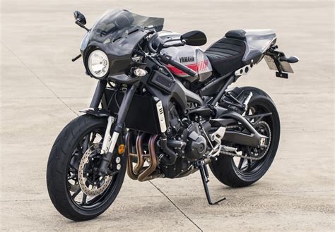 MaxxTest Yamaha XSR 900 Abarth MaxxMoto