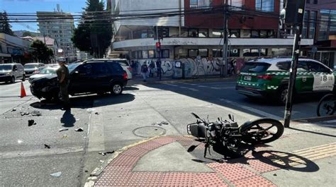 Colisi N De Auto Y Moto En El Centro De Puerto Montt Dej A Un Lesionado