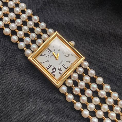 Chanel Mademoiselle 1989 Pearl Watch – PM VINTAGE WATCHES