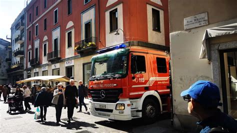 Allarme In Centro Storico Per Una Fuga Di Gas In Un Palazzo