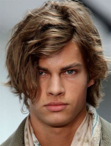 Top 25 Hairstyles For Men 2021 Best Haircut Ideas For Guys Page 2 Of 8