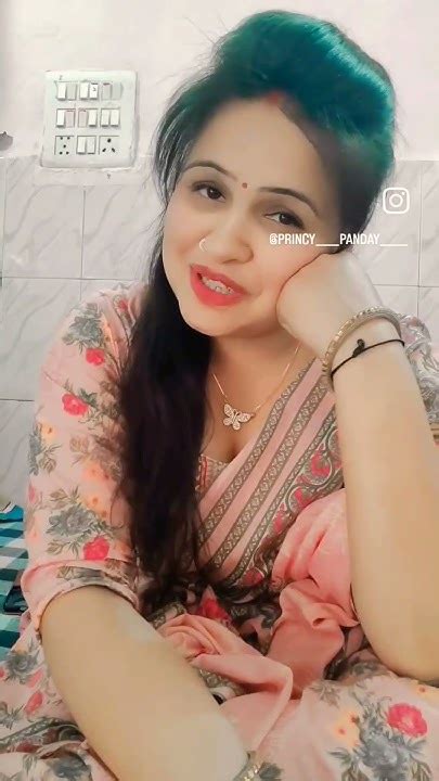 Mere Pati Ko Mein Bahut Aachhi Lagti Hu 😍😘 Youtube