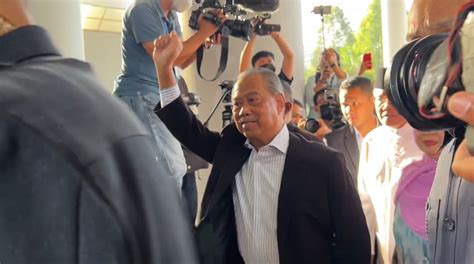 Video Muhyiddin Tiba Di Mahkamah Kuala Lumpur Hadapi Pertuduhan