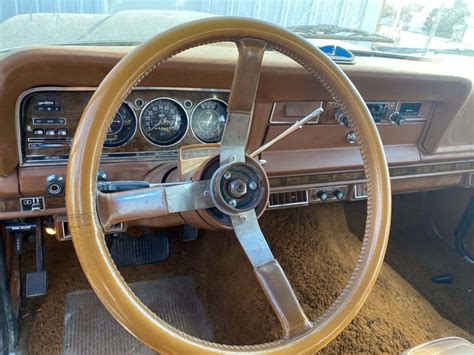 1984 Jeep Grand Wagoneer Base 4WD 103371 Miles Burgundy Automatic For