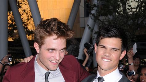 Robert Pattinson Taylor Lautner Insecure About Body Celebrity News