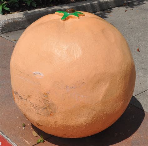 Giant Fruit Vegetable Statues Roadsidearchitecture