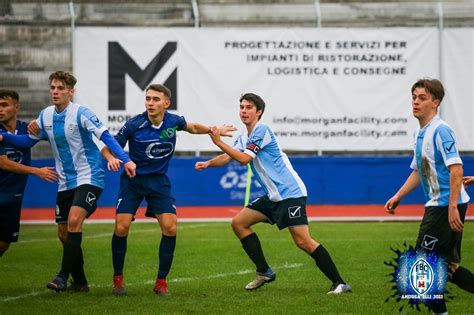 Calcio Juniores Fbc Saronno S Aggiudica Il Derby Con Sc United