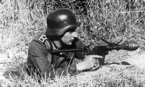 The Sturmpistole, a flare gun modified by the Germans to shoot anti-tank grenades [466x279] : r ...