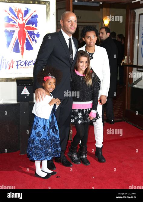 Stephen Belafonte With Mel Bs Daughters Phoenix Chi Gulzar Angel Stock