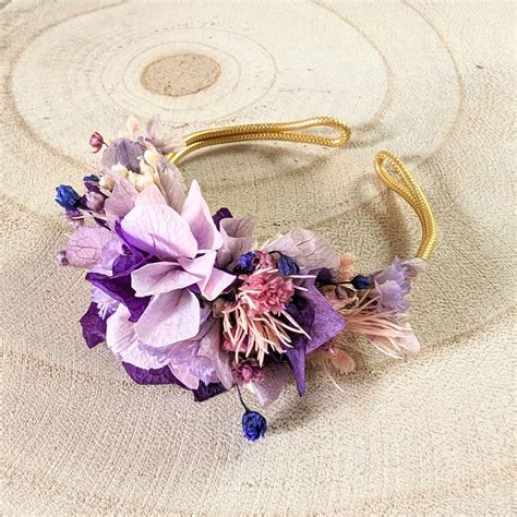 Bracelet artisanal en fleurs stabilisées séchées violacées Violette