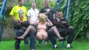 Une Salope Blonde Amateur S Amuse Bine Porn300
